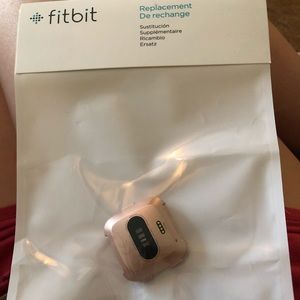 Fitbit Versa Rose Gold Special Edition